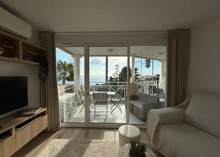 Casamia - Exceptional Sea View, Pool, Appartamento Cannes